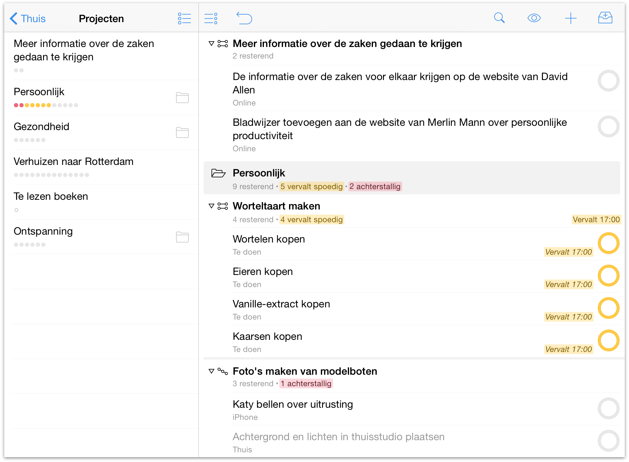 Een voorbeeld van het perspectief Projecten in OmniFocus 2 voor iOS op iPad.